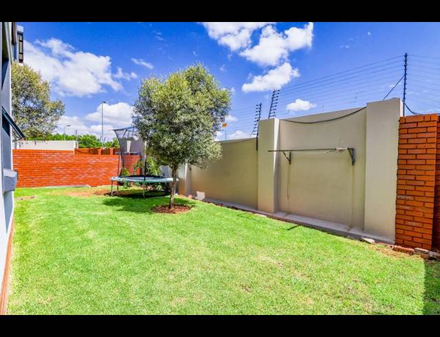 2 BEDROOM APARTMENT FOR SALE IN GOLDEN FIELDS ESTATE